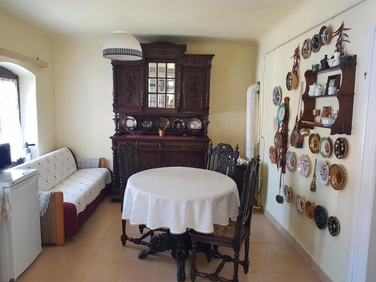 Antaloczy Cottage โทไก ภายนอก รูปภาพ